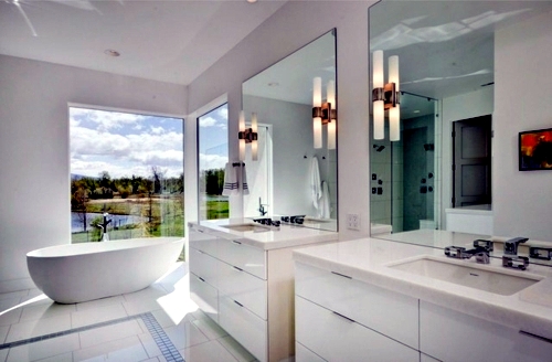 Dipped in colors: white color in bathroom Dipped in colors: white color in bathroom