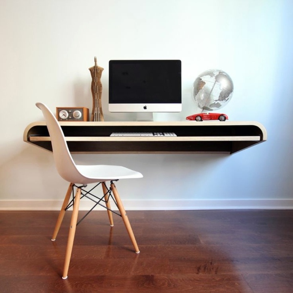 Computer tables, creating a creative working atmosphere