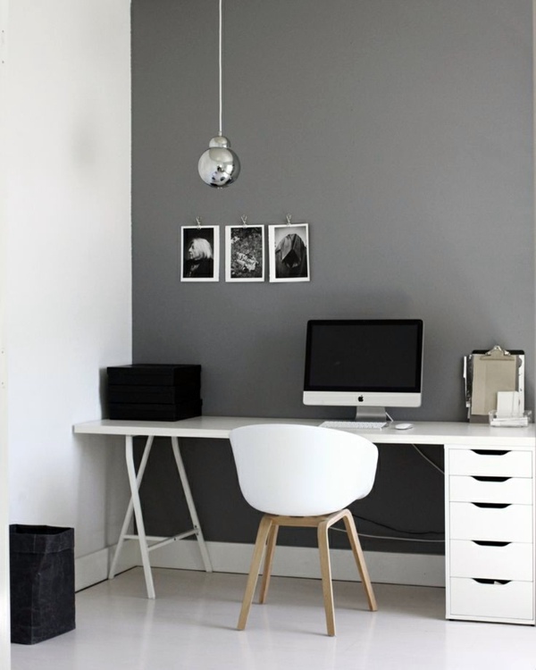 Computer tables, creating a creative working atmosphere