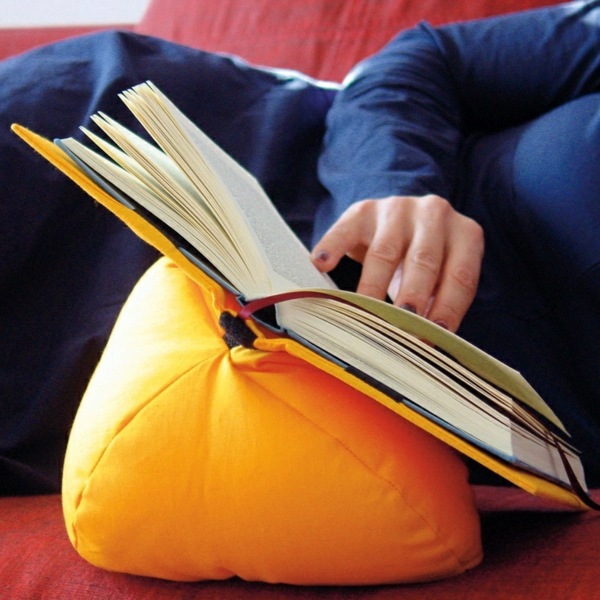 Leselotte Patterns - How to Sew a reading pillow itself Leselotte Patterns - How to Sew a reading pillow itself