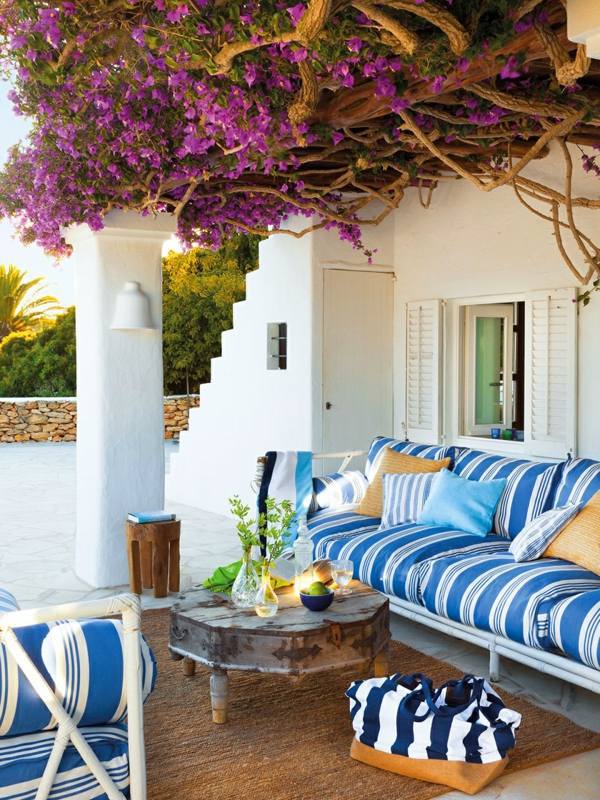 Color, decoration and other distinctive Mediterranean architecture Color, decoration and other distinctive Mediterranean architecture