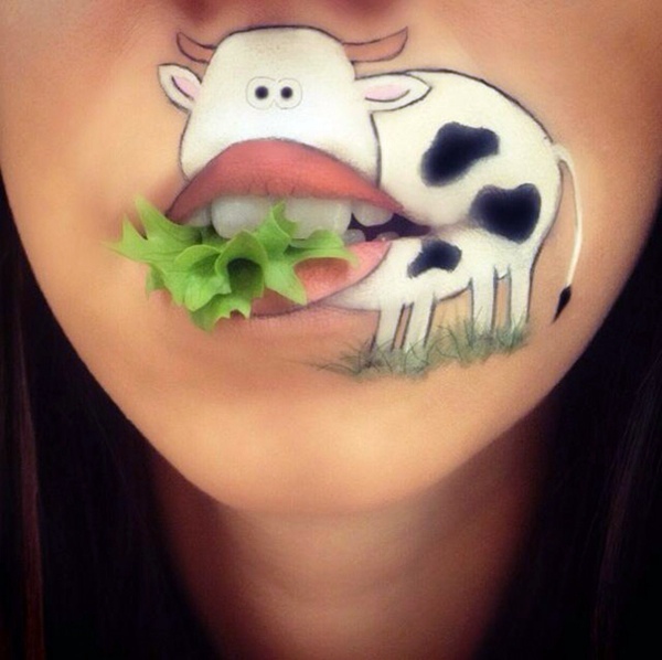 Creative make-up artist transforms her lips in cool cartoon characters