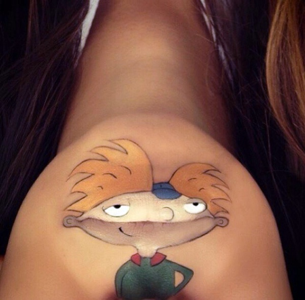 Creative make-up artist transforms her lips in cool cartoon characters