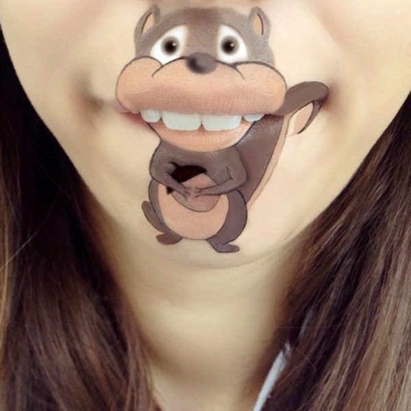 Creative make-up artist transforms her lips in cool cartoon characters