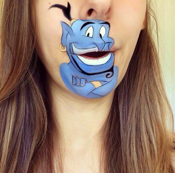 Creative make-up artist transforms her lips in cool cartoon characters