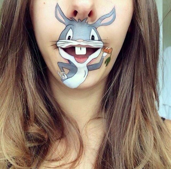 Creative make-up artist transforms her lips in cool cartoon characters