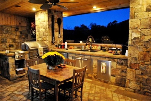 Outdoor kitchen with BBQ