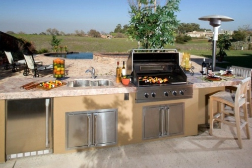 Outdoor kitchen with BBQ