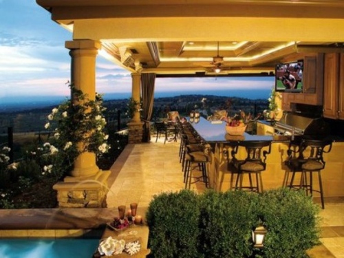 Outdoor kitchen with BBQ