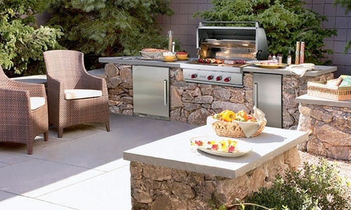 Outdoor kitchen with BBQ