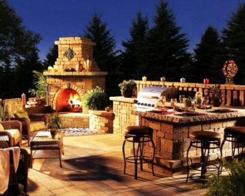 Outdoor kitchen with BBQ