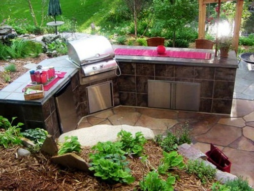 Outdoor kitchen with BBQ