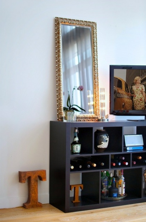 Quiet cool house, secluded in the Downtown Toronto