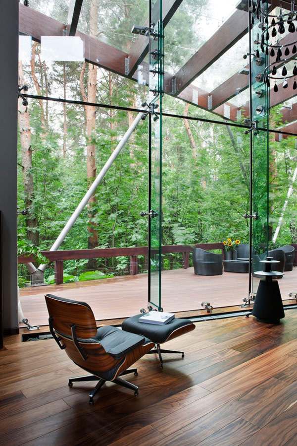 Modern house design and lots of personality around Moscow