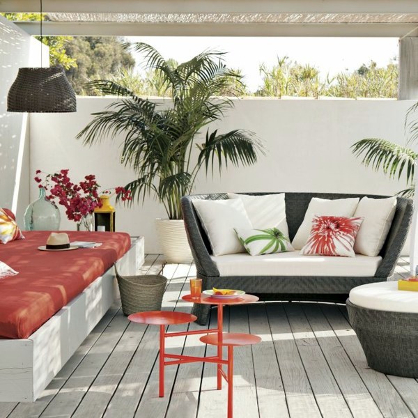 Remove the stains on the deck - Follow our tips!