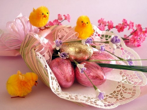 Easter Decor in Pink and Purple tinker - 60 cool decorating ideas for you Easter Decor in Pink and Purple tinker - 60 cool decorating ideas for you