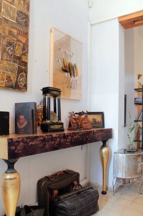 Art adorns the house - a 150 year old building in new splendor