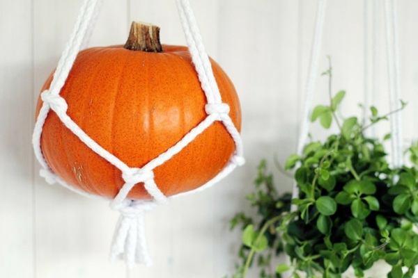 Halloween Decoration craft - decorate pumpkins attractive Halloween Decoration craft - decorate pumpkins attractive