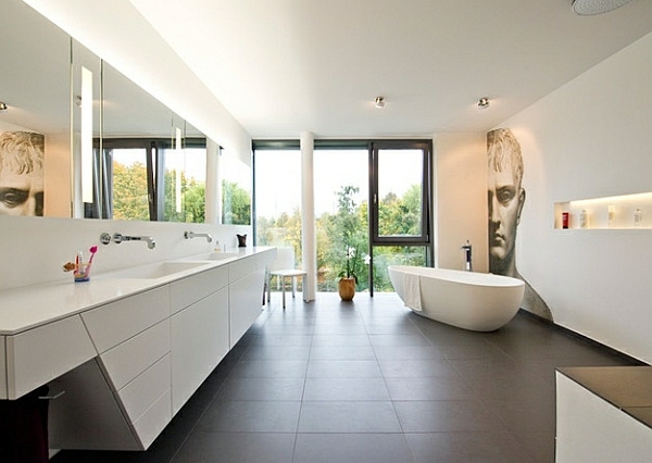 Hot Bath - 50 freestanding baths offer relaxation