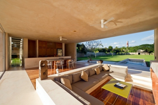 Send, make cool garden - cool example of redesigning the concrete parking