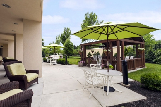 Send, make cool garden – cool example of redesigning the concrete