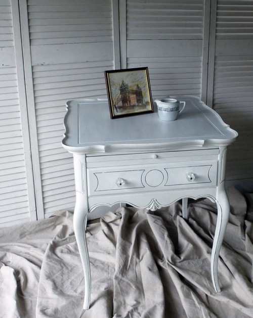 10 Cool hand painted furniture designs - artistic ability