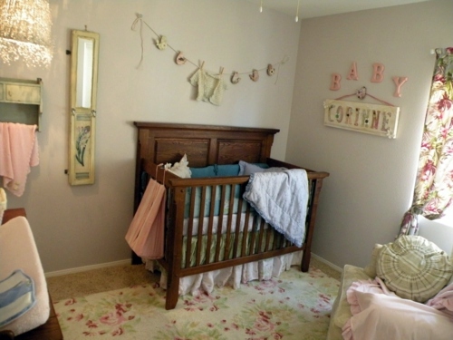 Use vintage accents - Nursery device