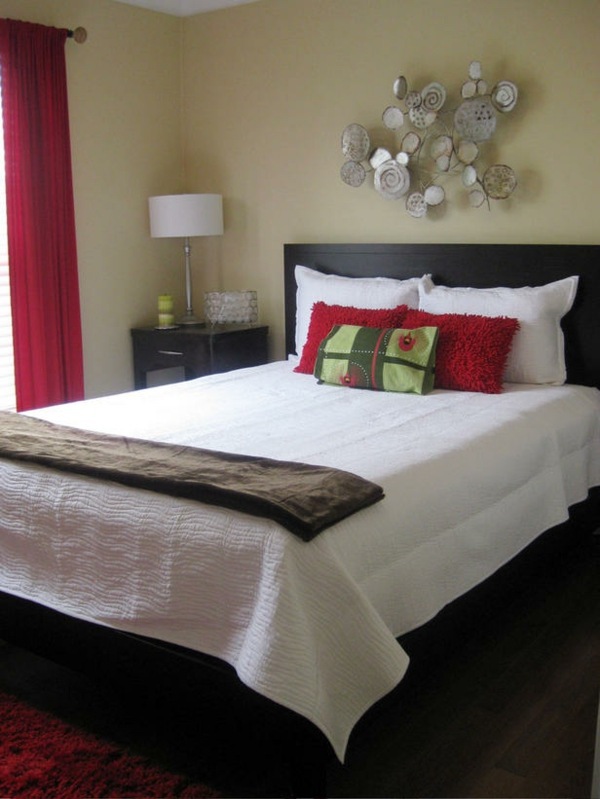 The bedroom set up low - 24 cool interior design ideas