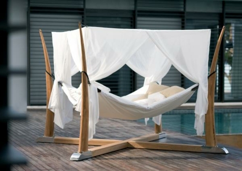 50 cool ideas for canopy beds made of wood in the bedroom
