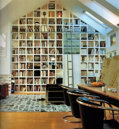 13 stylish built-in shelves with large surface