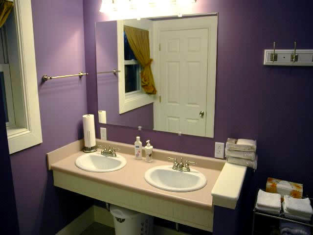 Elegant Purple Bathroom Design Elegant Purple Bathroom Design