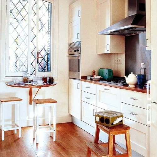 10 useful ideas for a folding table in the kitchen area