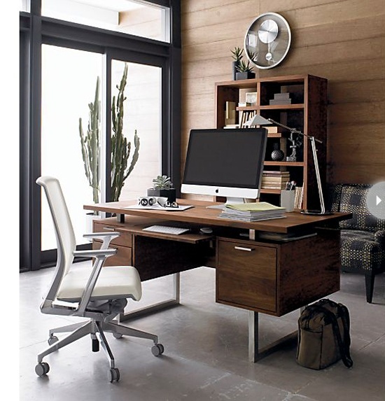 Up an office of masculine style at home