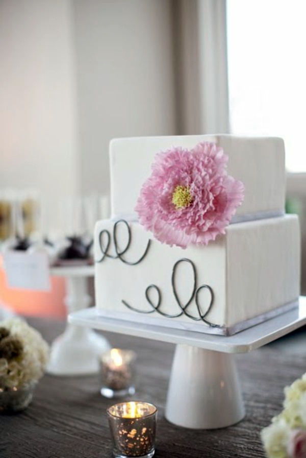 Cheap two-tiered wedding cakes Cheap two-tiered wedding cakes