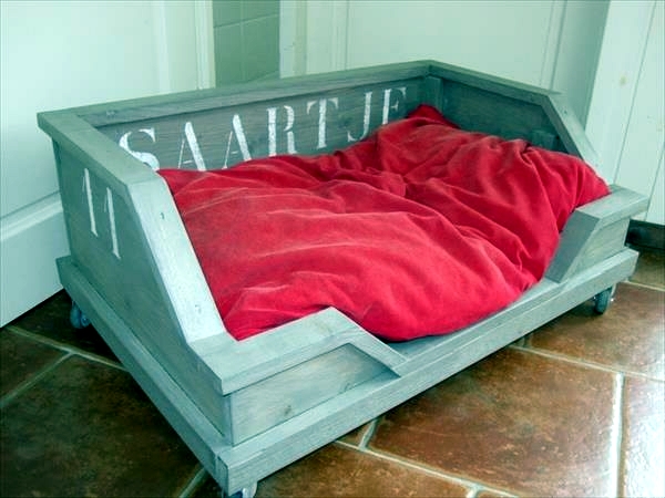 DIY wooden dog beds from Euro pallets DIY wooden dog beds from Euro pallets