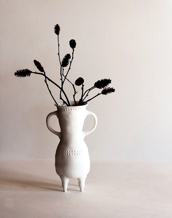 Pine cones and autumn leaves decorating ideas Pine cones and autumn leaves decorating ideas