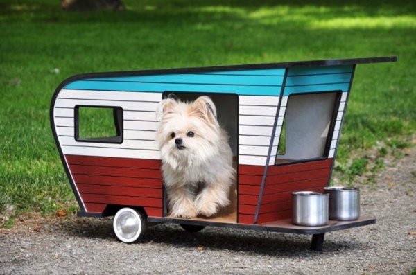 Cool caravans for Pets - Designer dog house on wheels