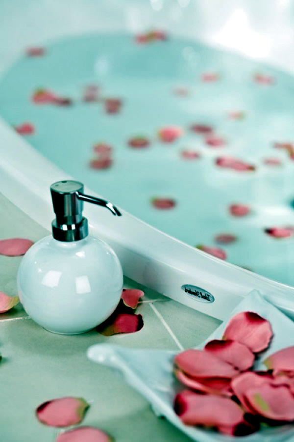 Decorating a small bathroom in Japanese style Decorating a small bathroom in Japanese style