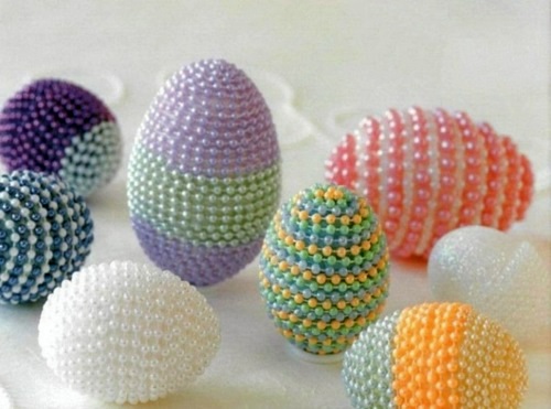 Easter eggs decorated with beads - tinker Osterdeko itself Easter eggs decorated with beads - tinker Osterdeko itself