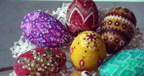Easter eggs decorated with beads - tinker Osterdeko itself Easter eggs decorated with beads - tinker Osterdeko itself
