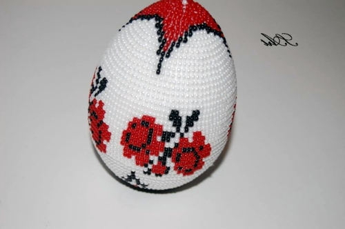 Easter eggs decorated with beads - tinker Osterdeko itself Easter eggs decorated with beads - tinker Osterdeko itself