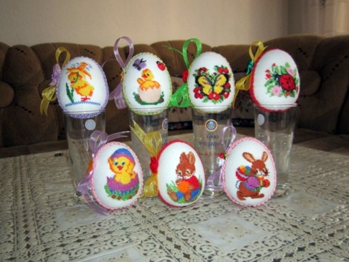 Easter eggs decorated with beads - tinker Osterdeko itself Easter eggs decorated with beads - tinker Osterdeko itself