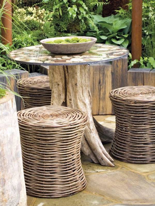 Gartenmöbel - Garden table build yourself - Put some creativity and a craft!
