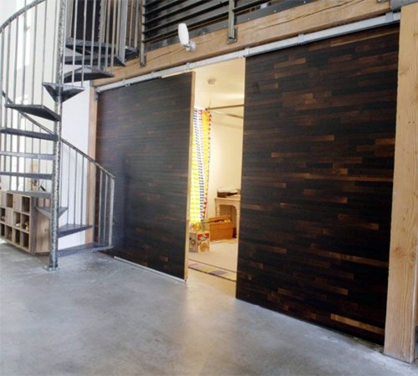 Sliding doors as room dividers - more privacy in the small apartment Sliding doors as room dividers - more privacy in the small apartment