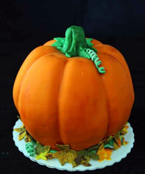 Halloween Party Ideas - great cakes in pumpkin shape