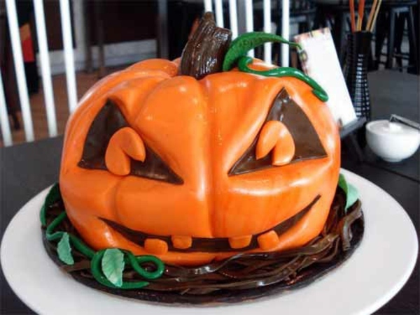 Halloween Party Ideas - great cakes in pumpkin shape