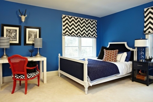 15-color interior design in red, white and blue. It starts!