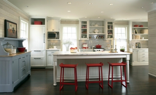 15-color interior design in red, white and blue. It starts!