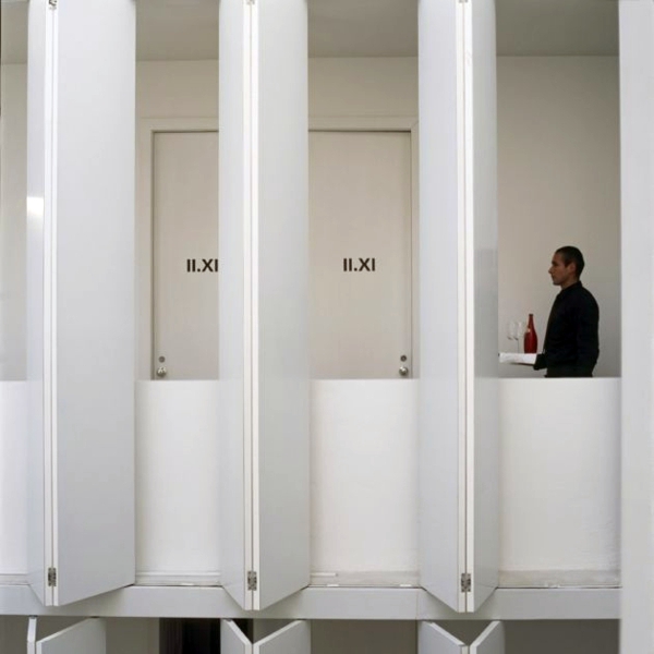 Neoclassical building - modern and functional hotel Condesa DF