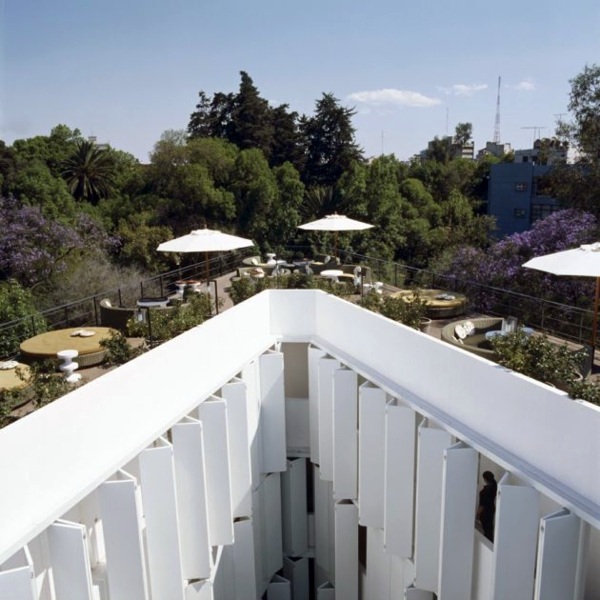 Neoclassical building - modern and functional hotel Condesa DF